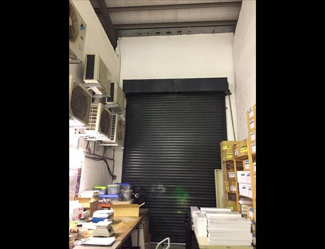 279M² FACTORY RENTED IN WESTLAKE